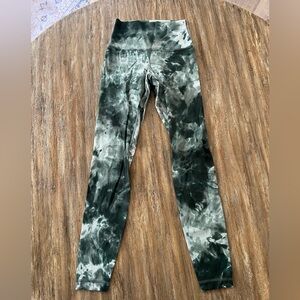 Lululemon tie dye leggings - size 4